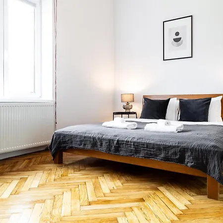 Househost Apartment: Jozefa 2/10 * Krakow